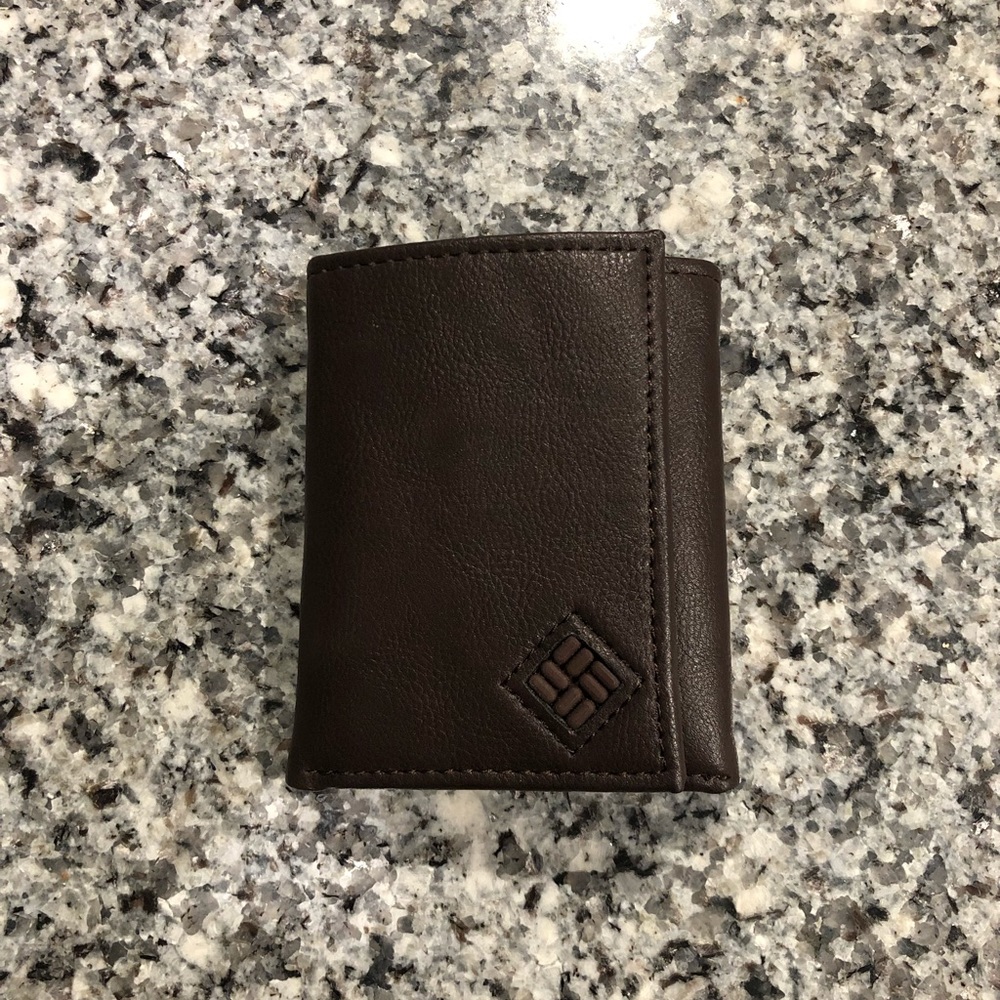 Brand New Columbia Trifold Wallet